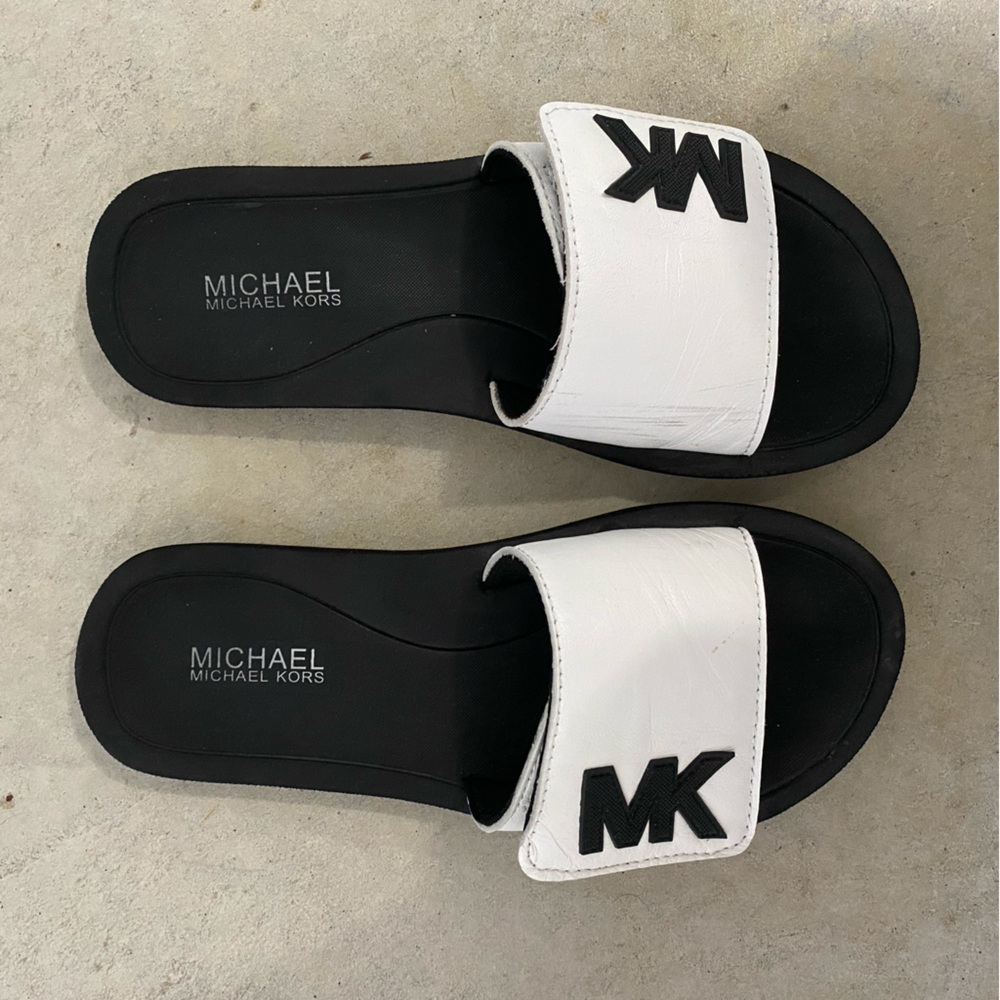 Michael Kors Logo Slides